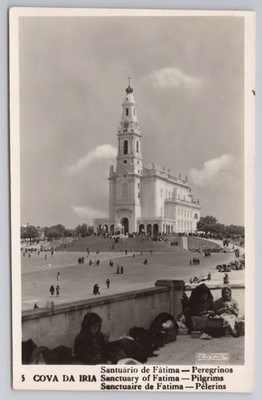 Wallfahrtskirche Fatima Cova da Iria Basilika Pilger Portugal RPPC