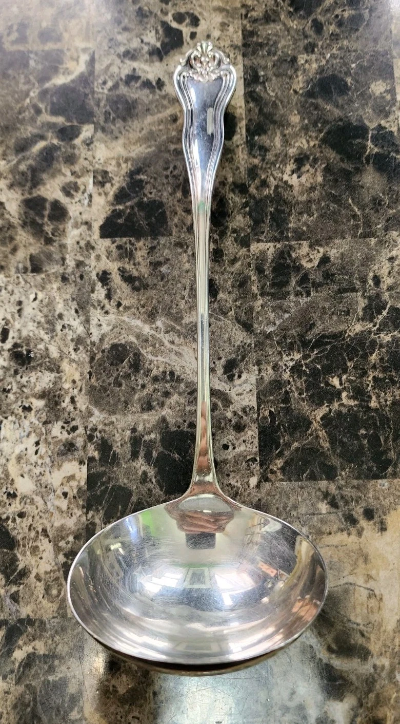 RARE SLEEK COLONIAL STYLE SILVERPLATED XXSXX SILVERPLATED SOUP LADLE 🍲 🔎👀