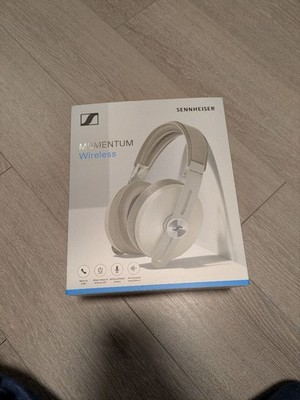 Sennheiser MOMENTUM 3 Wireless Noise Cancelling Headphones M3AEBTXL White W/Box
