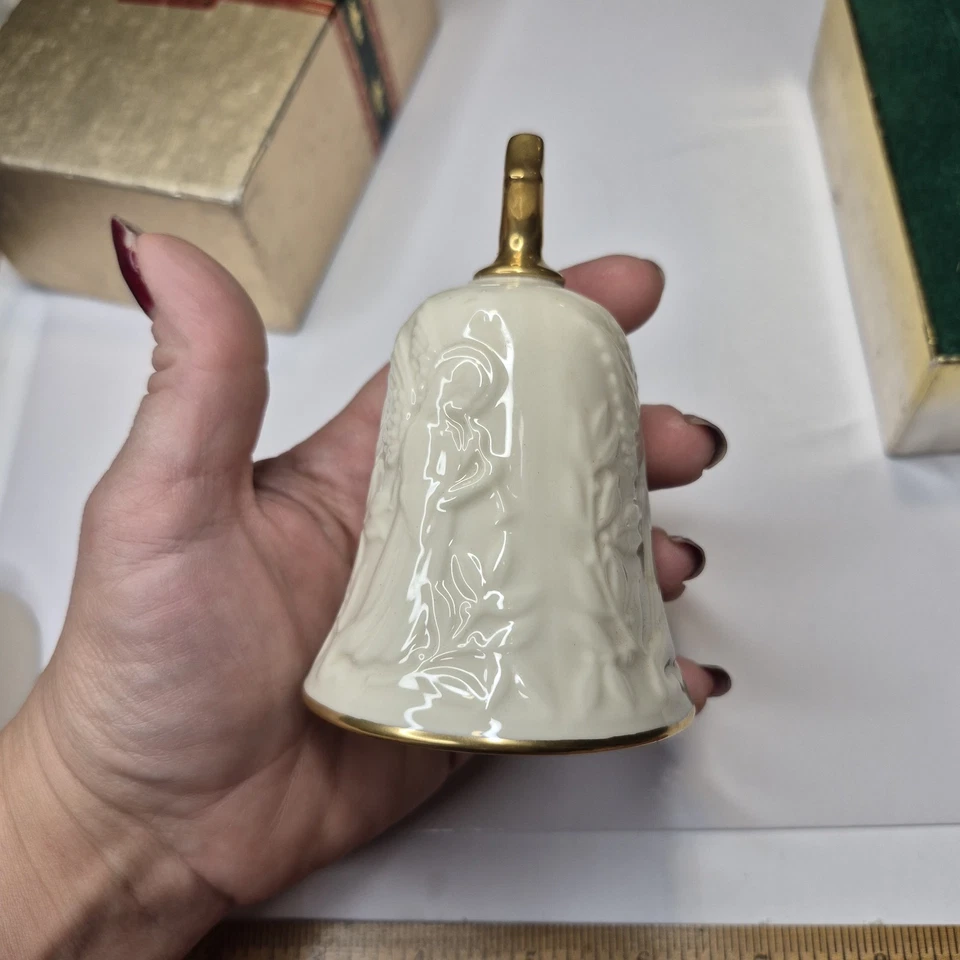 Campana adorno navideño anual Lenox 1985 en caja original con etiqueta Foto 3 de 4