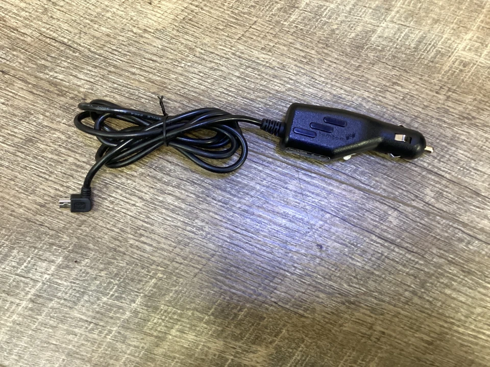 TOMTOM  One 4N00.005 GPS PORTABLE GPS NAVIGATOR bundled w/ 12v adapter (Read) - Image 3 of 4