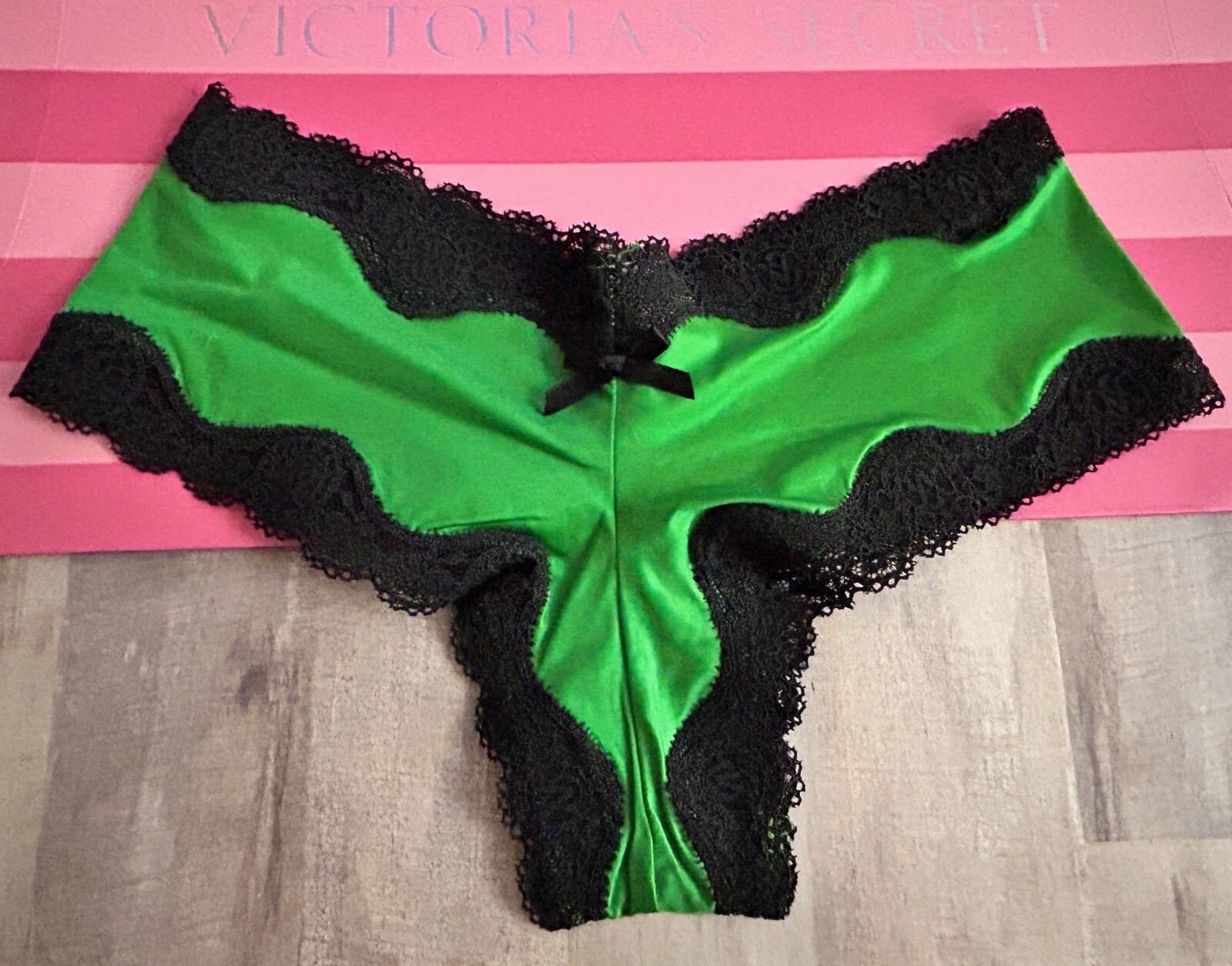 NWT VICTORIAS SECRET SEXY SILKY SATIN CHEEKY PANTY w LACE TRIM XS VTG