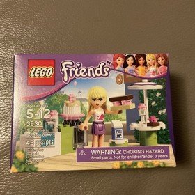 LEGO Friends: Stephanie's Outdoor Bakery (3930)