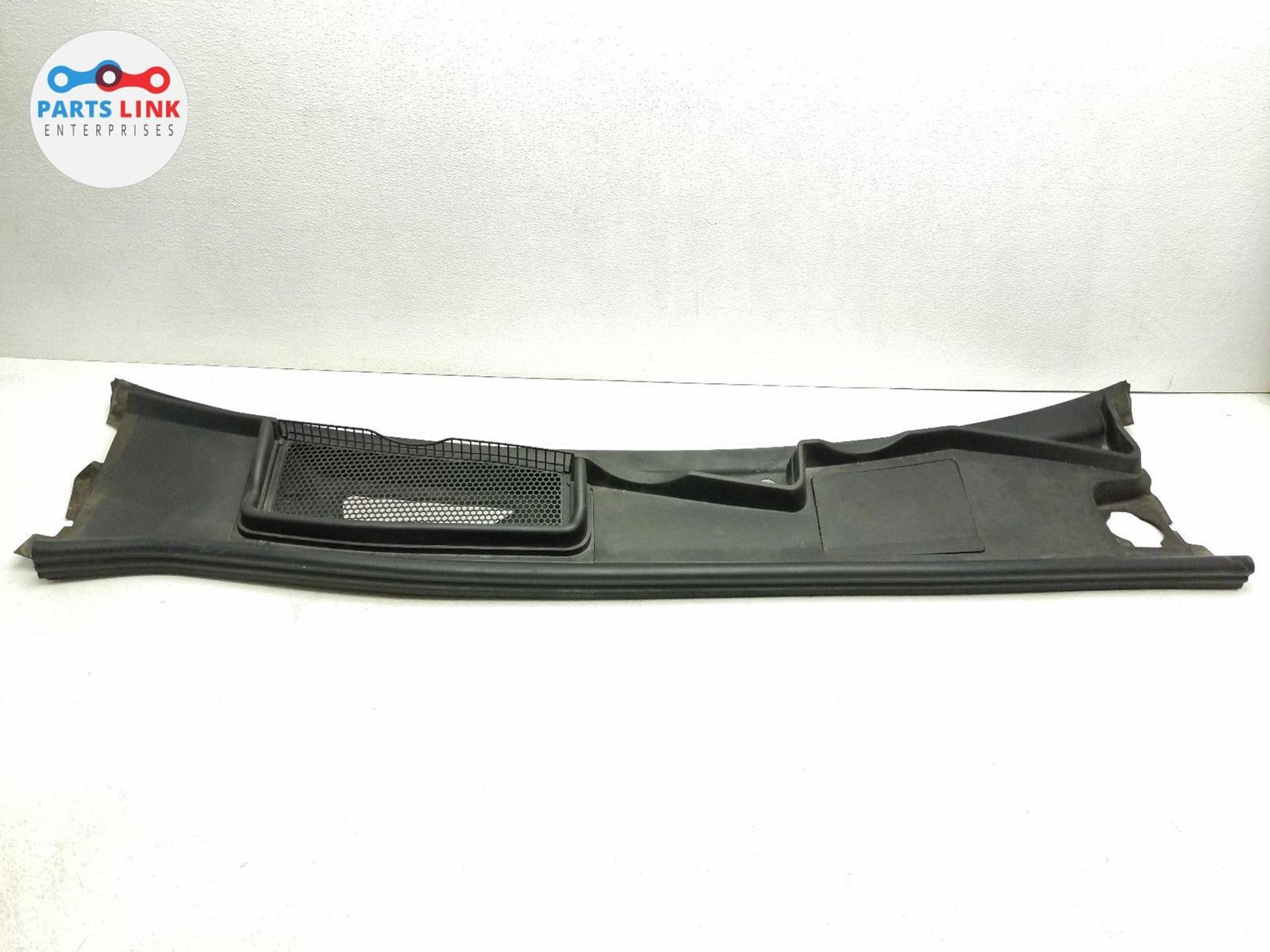 Bentley Bentayga 2016-2020 Left Cowl grille