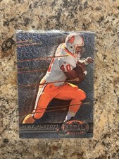 SkyBox 1997 Metal Universe Mike Alstott #55 Buccaneers NFL Base Set Card