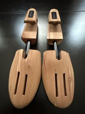 Allen Edmonds Men  s Shoe Trees Size M