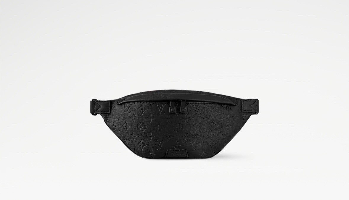 Louis Vuitton Discovery Bumbag PM Black Monogram Shadow for sale