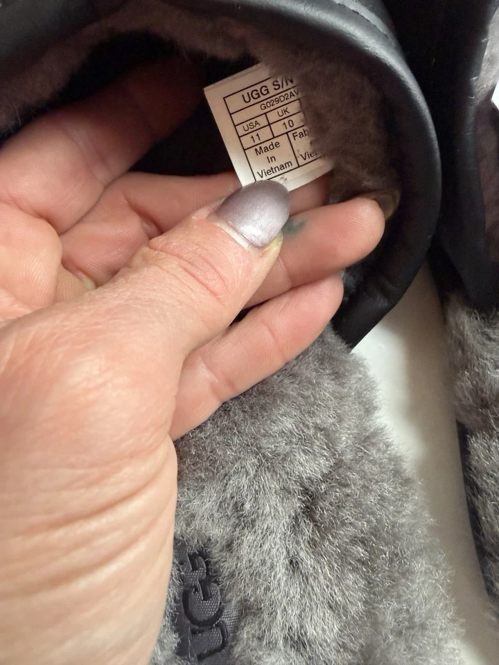 Zapatilla UGG Australia para hombre - Nueva con etiquetas talla 11 Foto 4 de 4