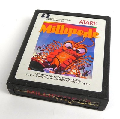 Atari 2600 Spiel -- MILLIPEDE (silver label) -- Atari VCS