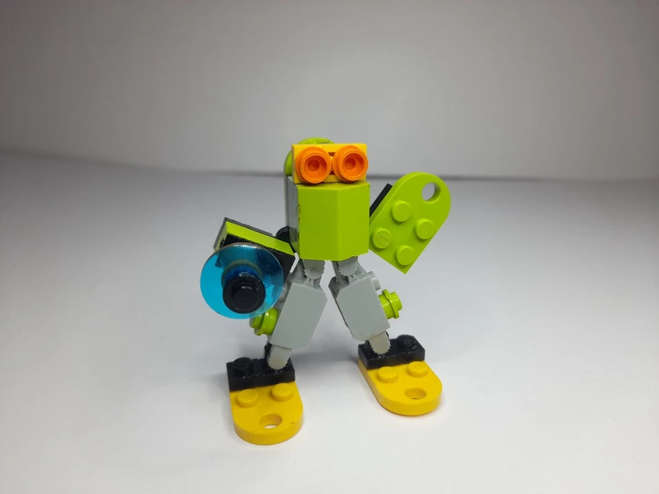 LEGO CREATOR: Mini Robots (4097) - Used, Near complete - Image 2 of 4