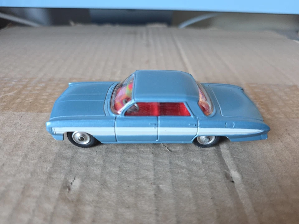 Corgi Toys SB 1/43 - Oldsmobile Super 88 Bleue- TBE - Photo 3/4