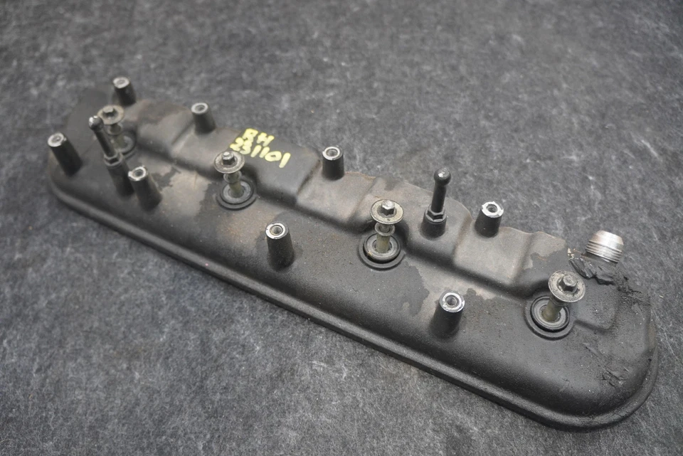 Cubierta válvula culata motor derecho 12637688 Chevrolet Corvette C6 2009-13 Foto 2 de 4