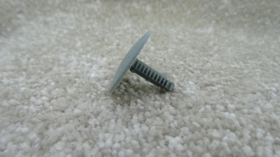 10x FORD TRIM PANEL FIR TREE PUSH-IN 24MM BUTTON HEAD FIT 7MM HOLE CLIPS - Image 2 of 4