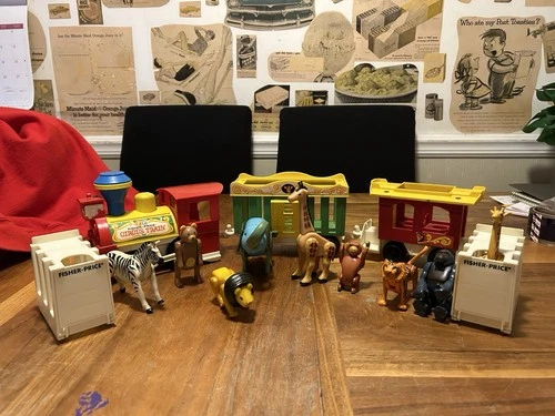 Vintage Fisher Price 1970’s Little People Circus Train Playset #991