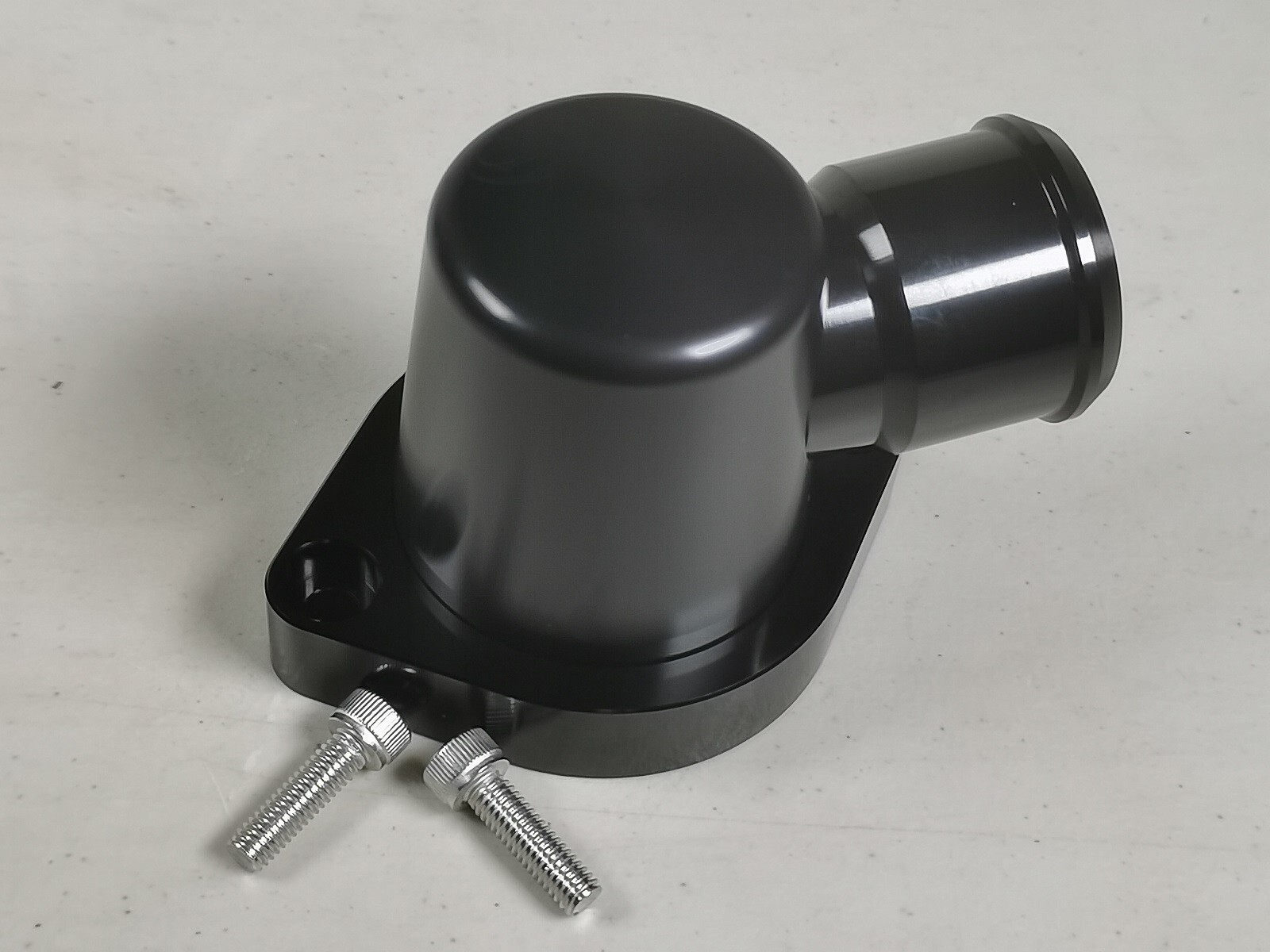 Billet Aluminum Swivel Thermostat Housing For LS Engines – 90° 20AN, Black Anodized
