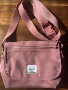 herschel messenger mini