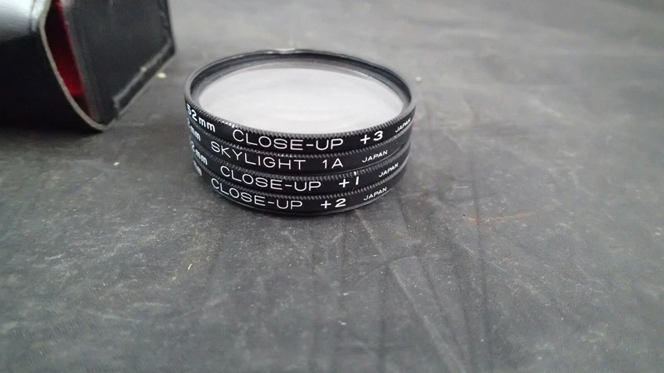 Super Albinar 52mm CLOSE UP SET FILTERS (1+,2+,3+) & Skylight 1A - Image 3 of 3