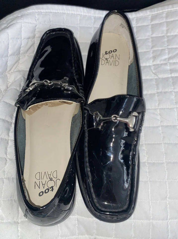 Circa Joan and David. Women’s Leather  Loafers Slip On Shoes Low Heels Sz  81/2M - Image 3 of 4