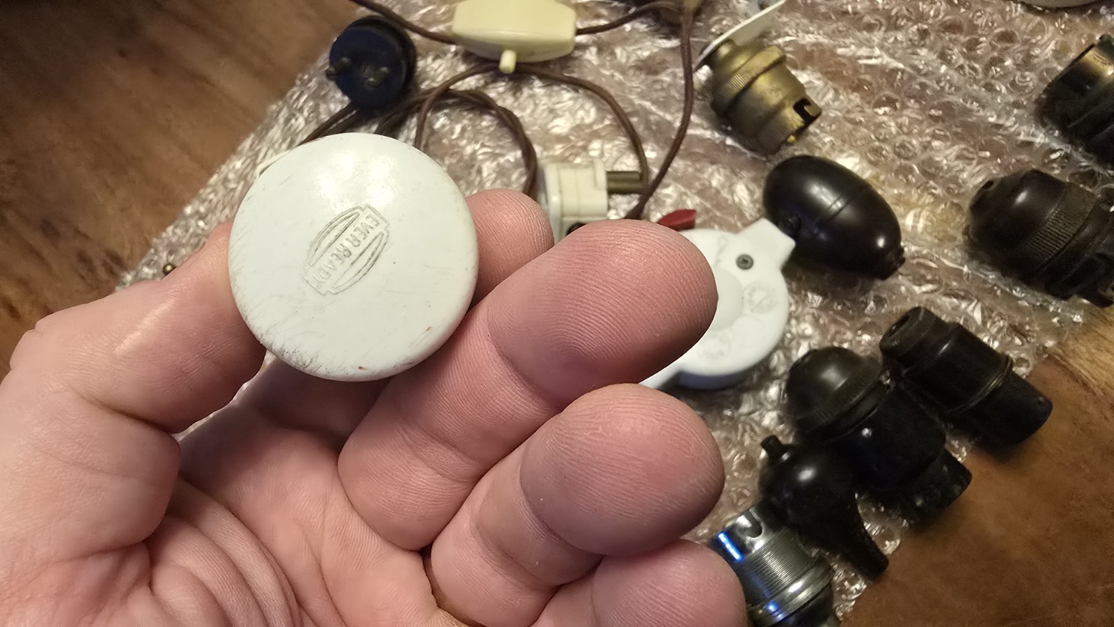 vintage joblot light switches including bakerlite, Copper And More