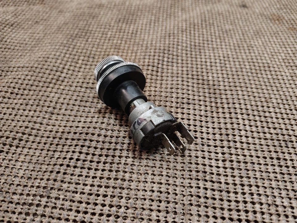 Buick Wildcat GS Electra 225 1966 LeSabre limpiaparabrisas e interruptor de lavadora Foto 3 de 4