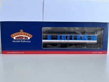 Bachmann 39-412A BR OO Network Southeast Mk.2 Brake Corridor First Class Coach 