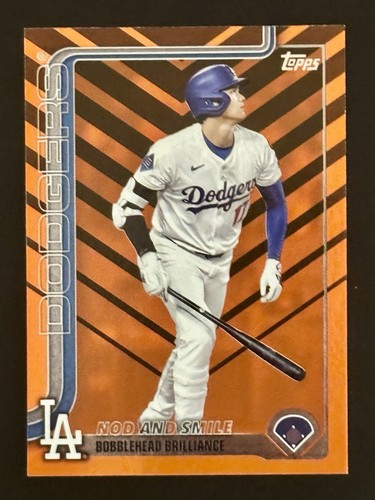 2025 Topps Update US84 Nod And Smile Shohei Ohtani Holiday Orange Foil Halloween