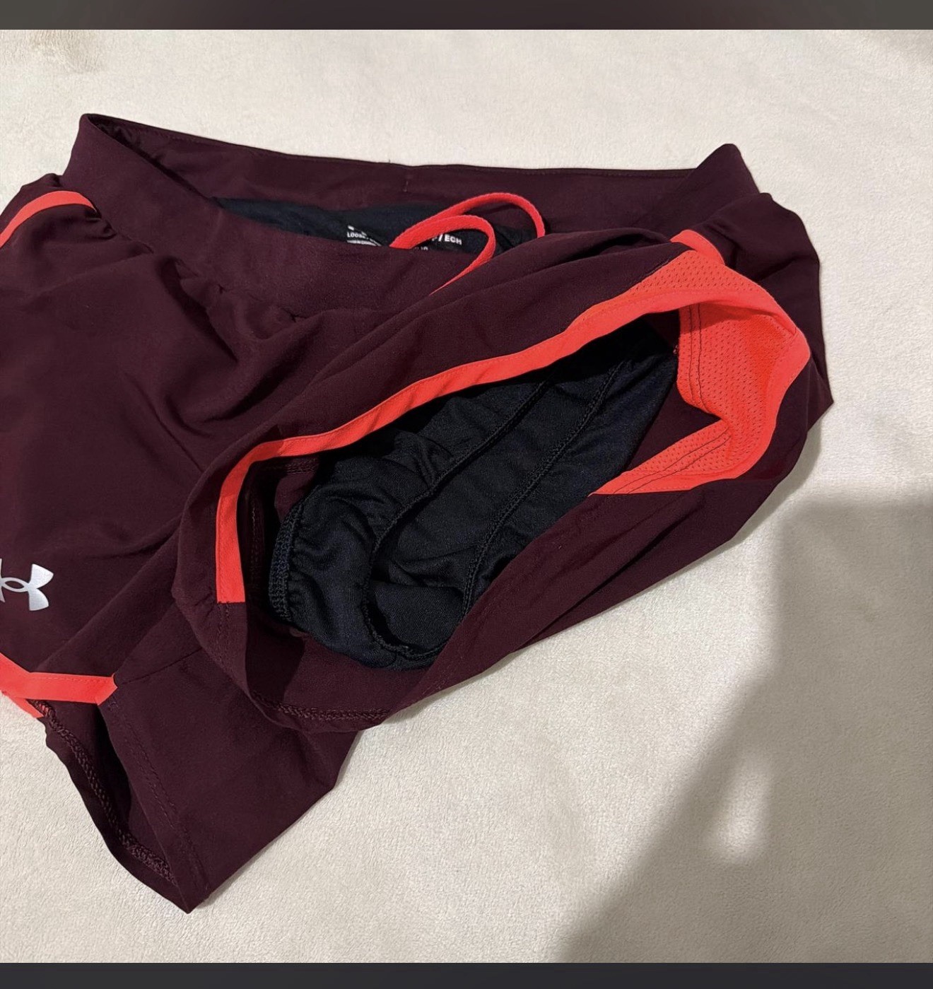 Under Armour Women's Maroon Orange Athletic Shorts Drawstring Polyester thumbnail 3