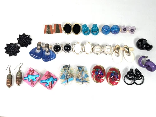 Vtg Lot of 18 Pairs Costume Jewelry Pierced Earrings 80's 90's Fashion RESALE