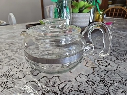 Vintage PYREX Flameware 6 Cup Glass Teapot Kettle Coffee Pot 8336 B EUC