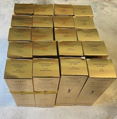 Yves Saint Laurent Touche Éclat Le teint Fondotinta Liquido SPF 22 Make up