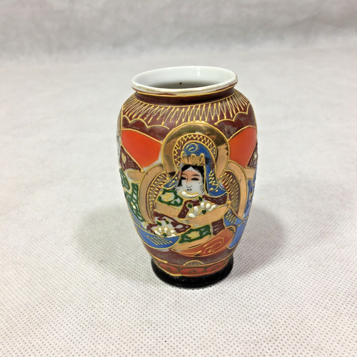 Japanese Porcelain Moriage Hand Painted Satsuma Vase 3-5/8" - Picture 8 of 24