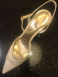 bandolino beige pumps