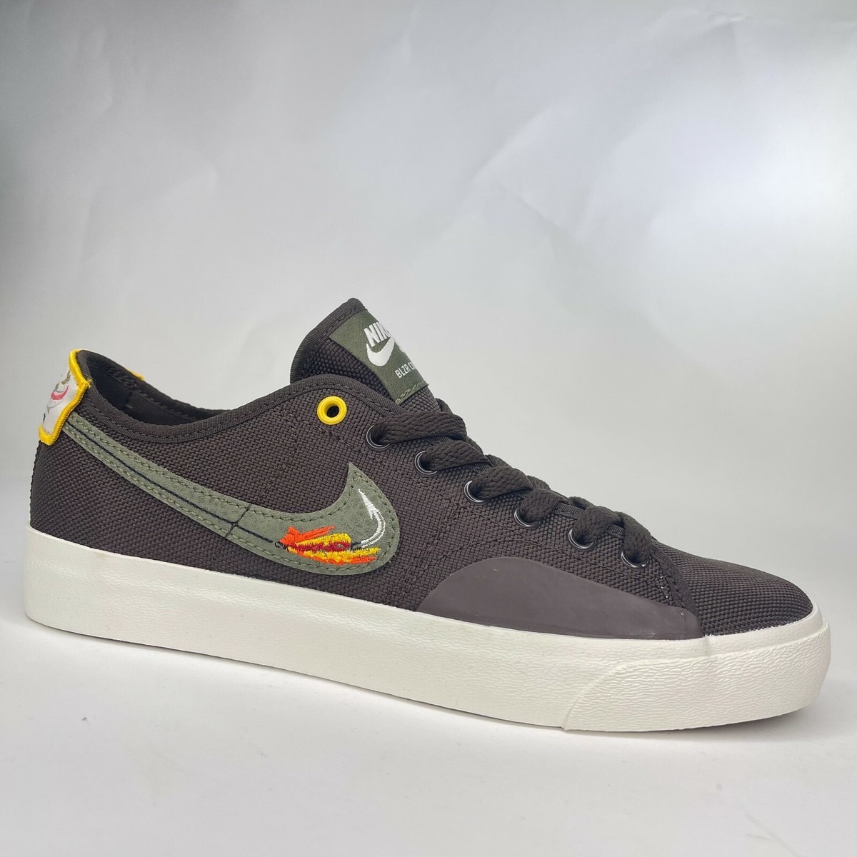 Nike SB Blazer Court Daan Van Der Linden Brown Skate Mens 6