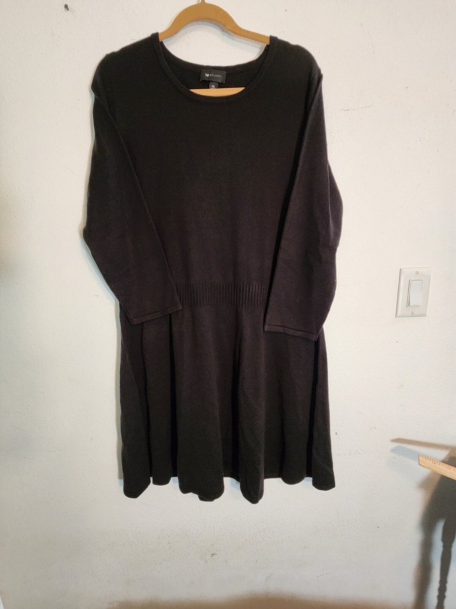 green emerald velvet dress Long Sleeve Contrast Tipped Sweater Dress in Blue Moon Ivory main image 0