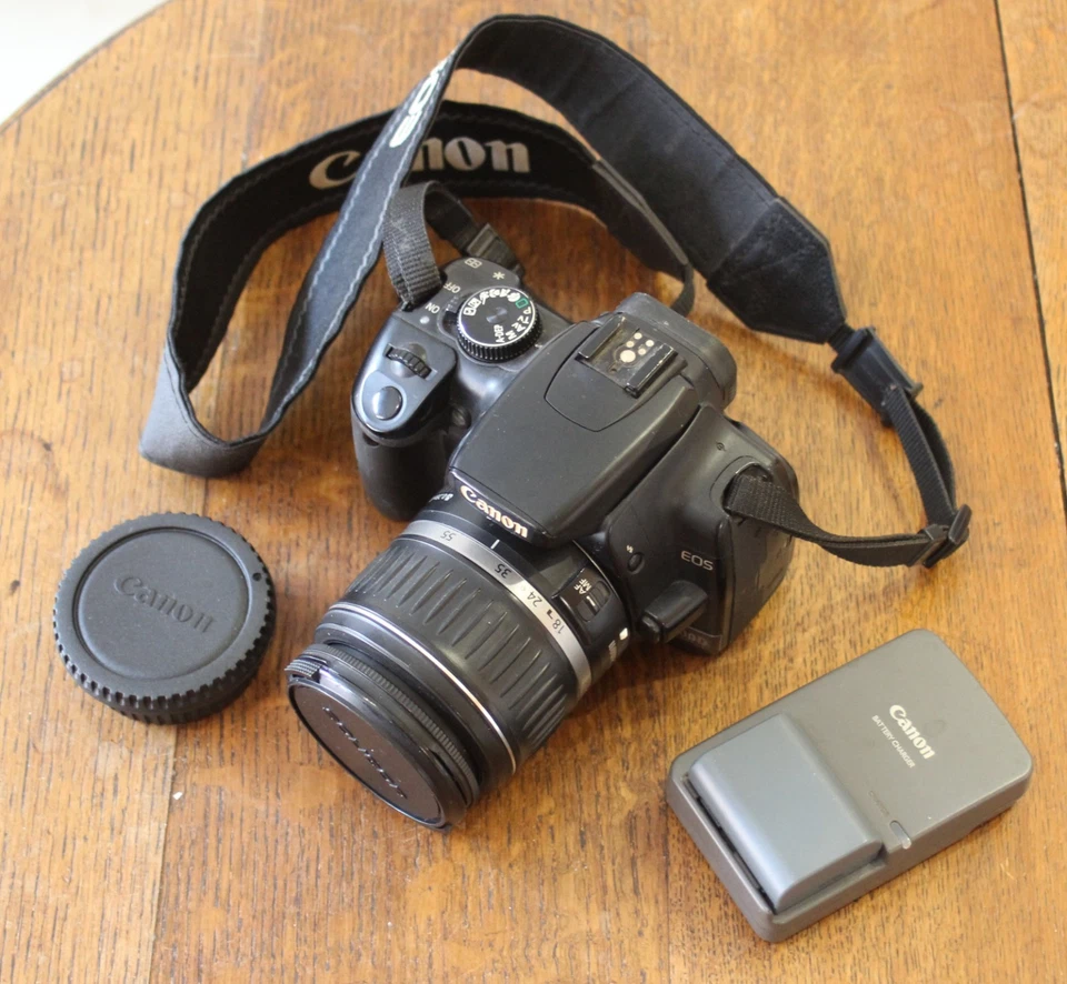 Canon EOS 400D - Objektiv = Canon 18~55 Zoom - Ladegerät ohne Kabel - 2 Akkus - Bild 2 von 4