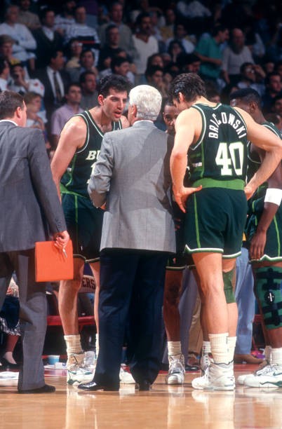 Danny Schayes Milwaukee Bucks talks with head coach Del Harris at - Old Photo