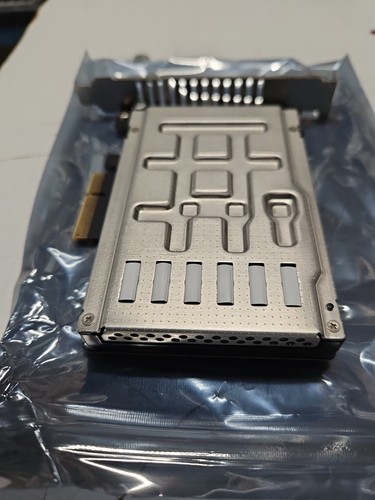 Kioxia 7.68TB NVMe SSD PCIe x4, 3140MB/s seq read, barely used, GREAT! - Photo 7/8