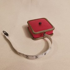 Vintage Decorative Pink Sewing Tape Measure &ndash; 100cm / 40&Prime; &ndash; Sparkle Case