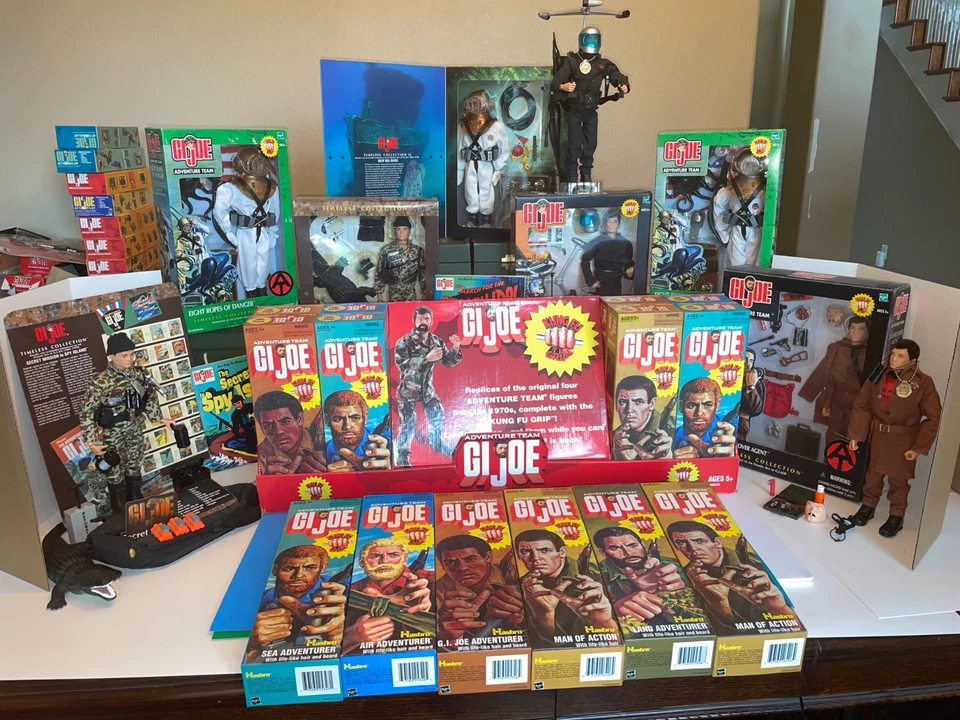 G.I. Joe 40th Anniversary " Uniform & Accessories" Drop Down List - Mint Quality - Image 2 of 4