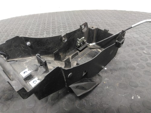 YAMAHA XSR700 Undertray/Light Surr 2016-2022 - Picture 2 of 5