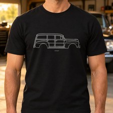 Super Deluxe Woody Wagon 1947 T-Shirt Car Guy Gift Christmas Classic Car