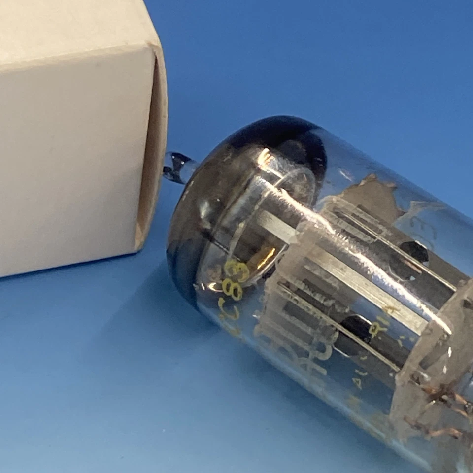 Raro Tungsram ECC83 12AX7, HALO getter, soldado Maxi-Preamplificador II Prueba = NOS BN4426 Foto 3 de 4