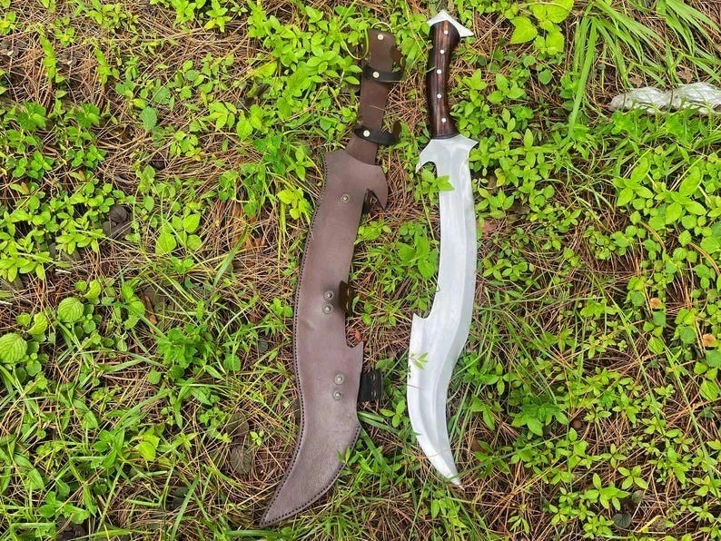 Espada vikinga de acero al carbono forjada a mano espada de caza medieval con funda Foto 3 de 4