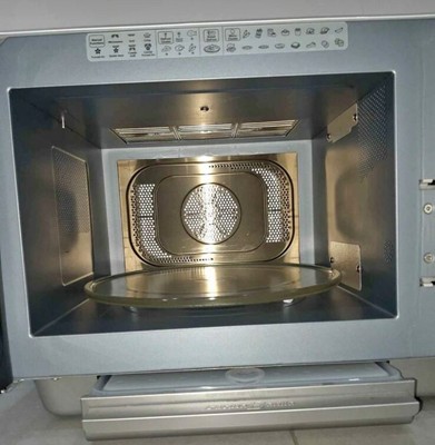FORNO MICROONDE WHIRLPOOL Cucina Barilla CB15WH 29 litri con accessori  comenuovo | eBay