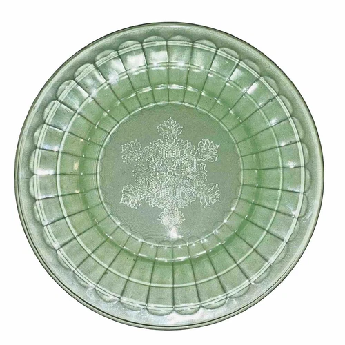 VINTAGE GREEN SNOWFLAKE DEPRESSION GLASS DINNER/SALAD PLATE 9 7/8”