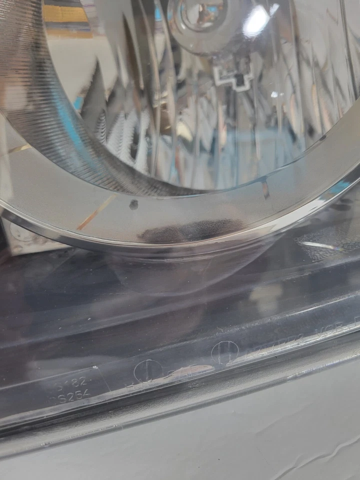 Faro lado conductor izquierdo Dodge Ram 1500 2500 con bombillas Eagle Eye ARBD10102 Foto 3 de 4