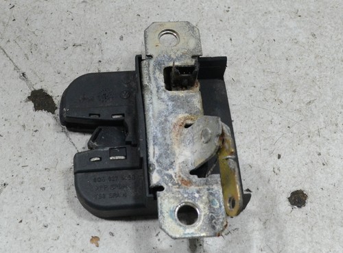 VW Polo 9N Bj 2003 Heckklappen Schloss Verriegelung 6Q6827505B #135560-G640