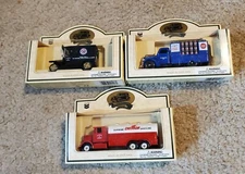 Chevron Die-Cast Metal Replica Lot of 3 Trucks England Days Gone LLedo