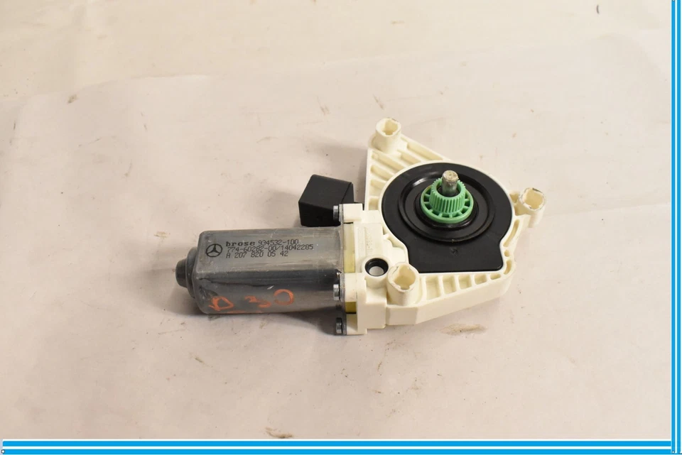 2012 - 2017 MERCEDES CLS550 W218 ЗАДНЯЯ ЛЕВАЯ ДВЕРЬ СТЕКЛОПОДЪЕМНИК МОТОР OEM - Изображение 4 из 4