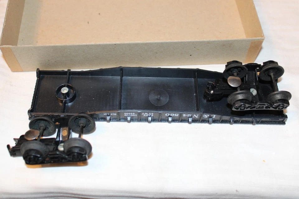 O Scale KMT Models, 40' Flat Car, Louisville & Nashville, Black, #24560 - 0403 - Image 4 of 4